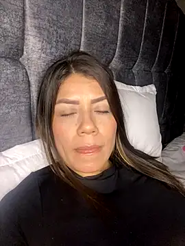 martina contreras online show from November 2025 08:05:02 AM