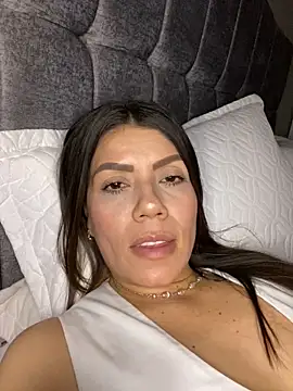 martina contreras online show from March 2026 03:03:02 AM