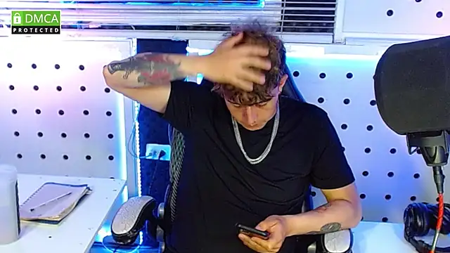 Darko0717 online show from October 2025 11:57:01 PM