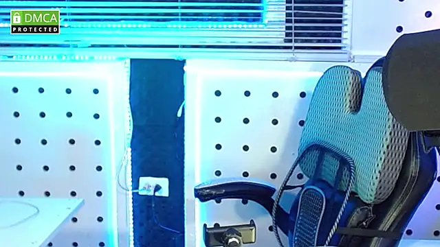 Darko0717 online show from October 2025 11:43:01 AM