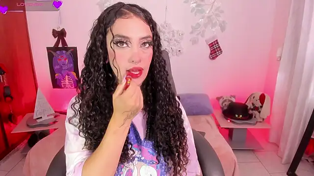 Cata green online show from December 2025 07:43:01 PM