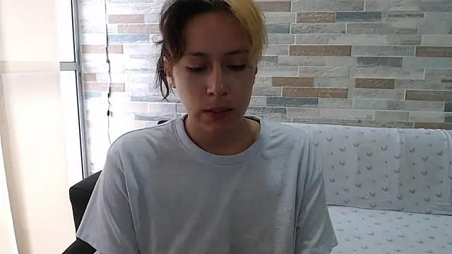 MommyMiaWs online show from September 2025 01:04:01 PM