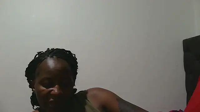 sluttylaura21 online show from September 2025 06:24:01 PM