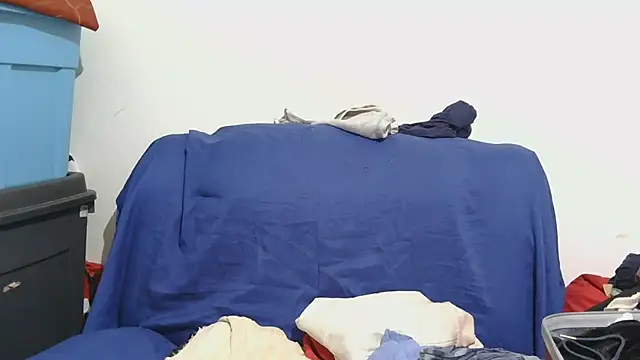 sluttylaura21 online show from November 2025 05:35:02 AM