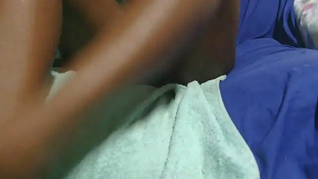 sluttylaura21 online show from January 2026 06:35:01 PM