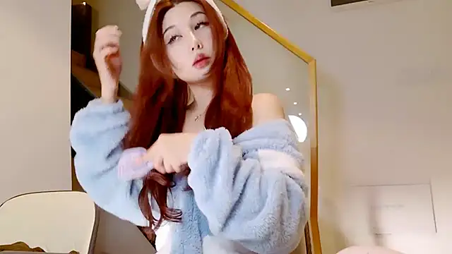 Snapshot of Serena-AU chatting on December 2024 02:30:01 PM Serena-AU online show from December 2024 02:30:01 PM