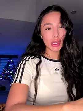 Snapshot of EvaMoet chatting on December 2024 01:36:01 AM EvaMoet online show from December 2024 01:36:01 AM