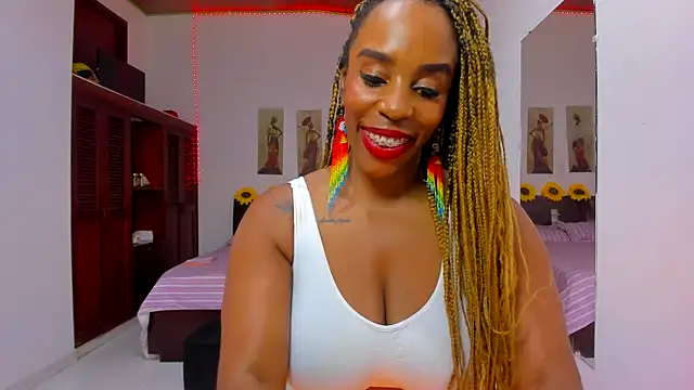 TAYLORR778 online show from February 2026 02:51:02 PM