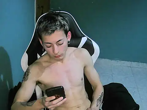 Snapshot of Jughead_16 chatting on September 2025 03:06:02 AM Jughead 16 online show from September 2025 03:06:02 AM