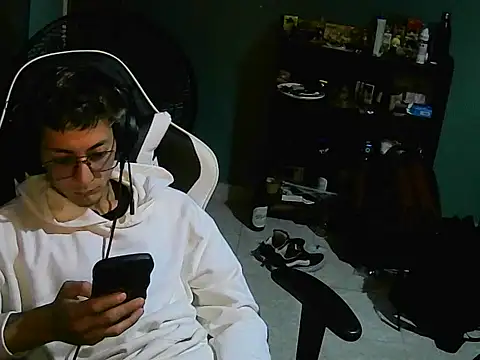 Snapshot of Jughead_16 chatting on October 2025 05:22:01 AM Jughead 16 online show from October 2025 05:22:01 AM