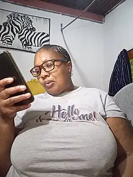 YELLOW BONE online show from June 2026 09:05:02 PM