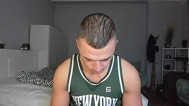 paulblack21 online show from November 2025 11:31:02 AM