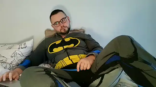 Snapshot of cutie_ben chatting on February 2025 12:18:02 PM cutie ben online show from February 2025 12:18:02 PM