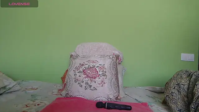 Snapshot of Sandra_Carina chatting on February 2026 10:44:02 AM Sandra Carina online show from February 2026 10:44:02 AM