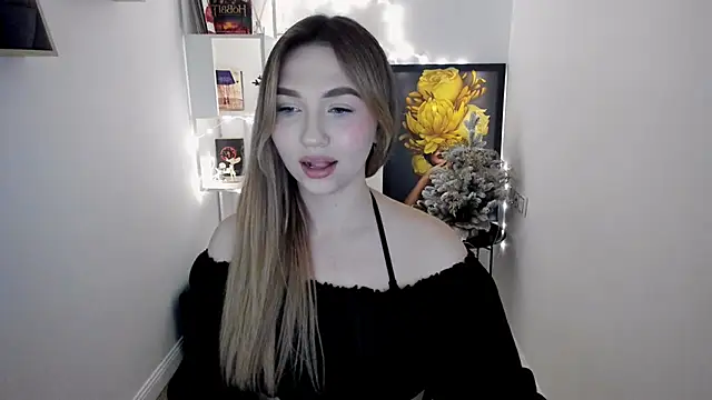 Snapshot of GracefulLook chatting on January 2025 06:24:02 AM GracefulLook online show from January 2025 06:24:02 AM