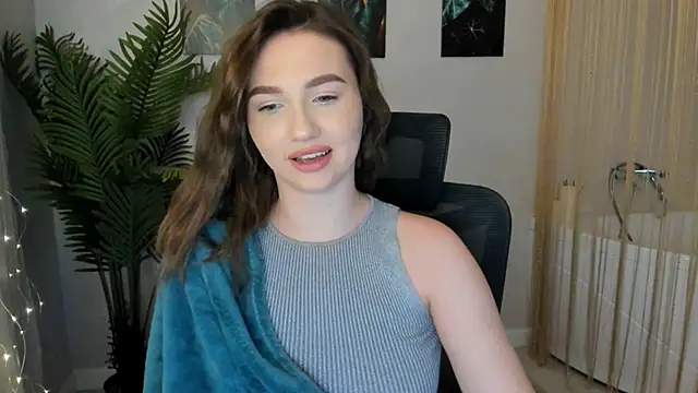 Snapshot of GracefulLook chatting on February 2025 12:49:02 AM GracefulLook online show from February 2025 12:49:02 AM