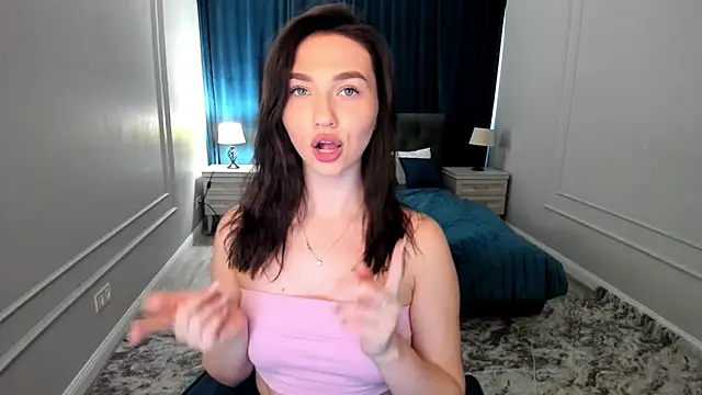 Snapshot of GracefulLook chatting on September 2025 03:38:02 AM GracefulLook online show from September 2025 03:38:02 AM