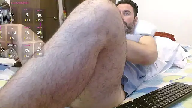 rodrher81 online show from October 2025 05:32:02 PM