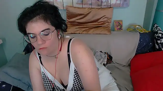 EverlyRays online show from November 2025 08:22:02 PM