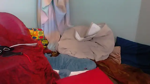 EverlyRays online show from December 2025 05:28:02 PM