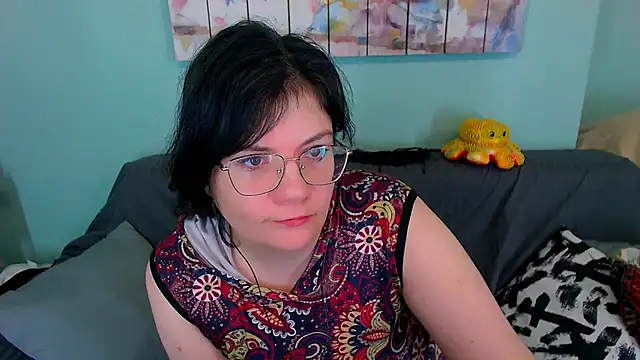 Snapshot of EverlyRays chatting on May 2026 08:44:02 AM EverlyRays online show from May 2026 08:44:02 AM