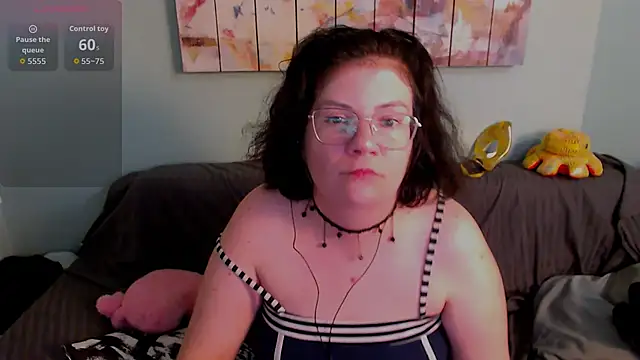 Snapshot of EverlyRays chatting on June 2026 05:26:02 PM EverlyRays online show from June 2026 05:26:02 PM