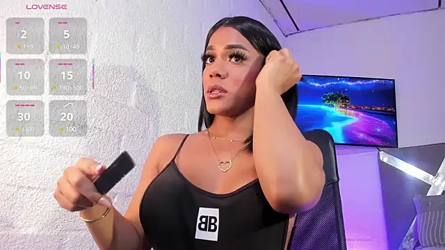 Snapshot of Fenty_XX chatting on March 2025 02:54:01 AM Fenty XX online show from March 2025 02:54:01 AM