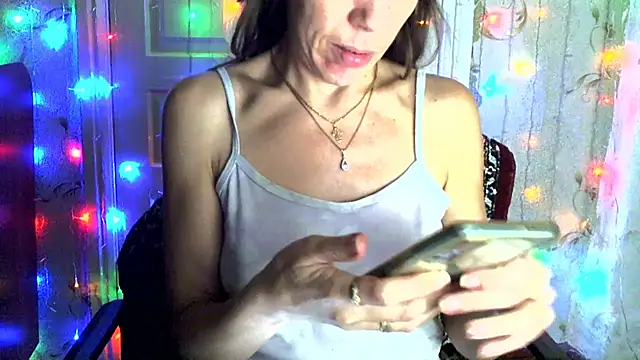 Ladywinter online show from November 2025 06:53:01 PM