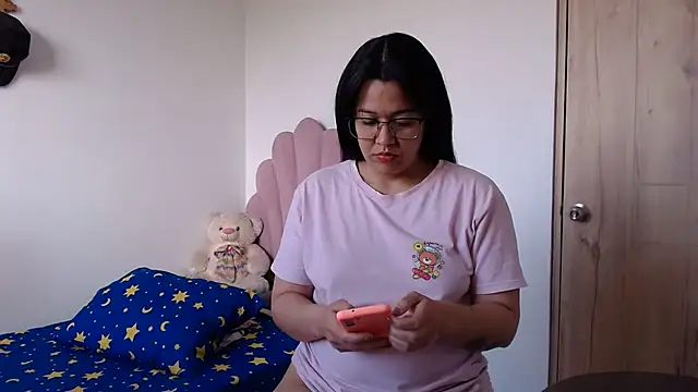 Snapshot of lady_hot2xx chatting on June 2026 06:30:01 PM lady hot2xx online show from June 2026 06:30:01 PM