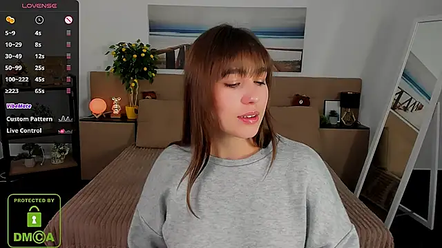  Eliizabeth  online show from March 2025 10:13:02 PM