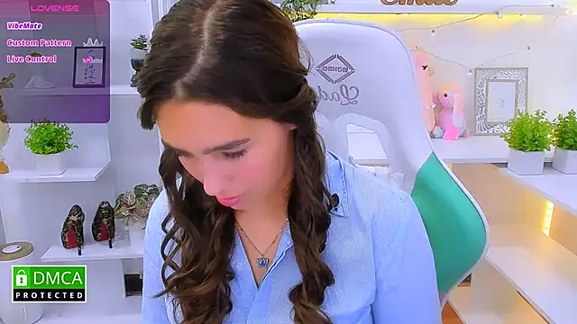  Eliizabeth  online show from September 2025 10:01:02 PM