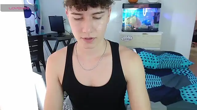 adrian morelly online show from October 2025 07:47:01 PM