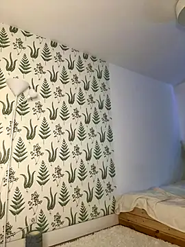 Snapshot of Marie_Diaze chatting on December 2024 09:02:02 AM Marie Diaze online show from December 2024 09:02:02 AM