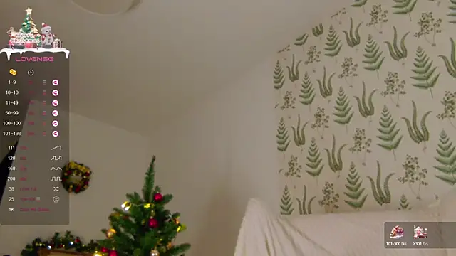 Snapshot of Marie_Diaze chatting on December 2024 11:50:02 AM Marie Diaze online show from December 2024 11:50:02 AM