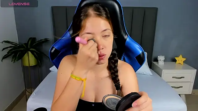 nataly rodri online show from January 2025 12:10:01 PM