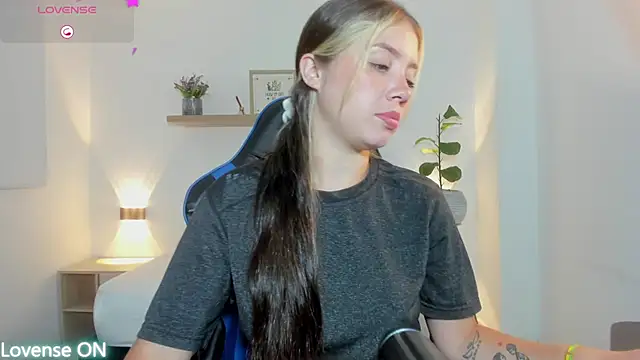 Snapshot of nataly_rodri chatting on July 2026 01:30:01 AM nataly rodri online show from July 2026 01:30:01 AM
