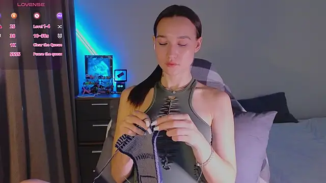 shey1i online show from November 2025 01:00:01 PM