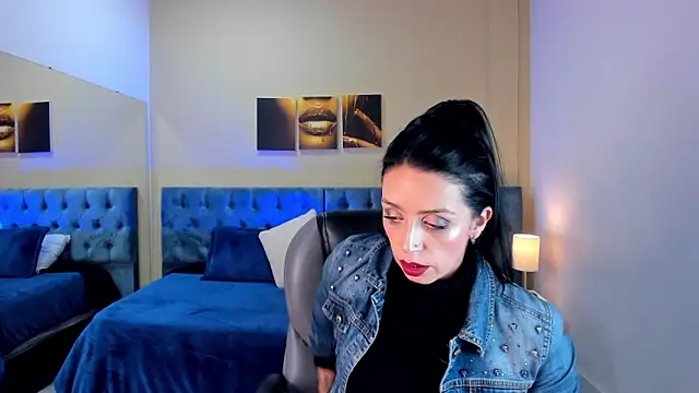 Kristen Garner online show from March 2025 08:23:02 PM