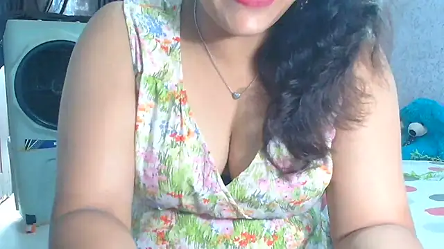 Snapshot of Maria_55 chatting on June 2026 07:08:01 AM Maria 55 online show from June 2026 07:08:01 AM