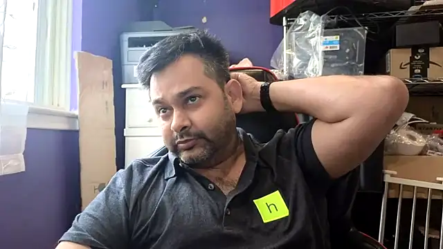 Snapshot of Sakhtlaundaz chatting on April 2026 02:01:01 PM Sakhtlaundaz online show from April 2026 02:01:01 PM
