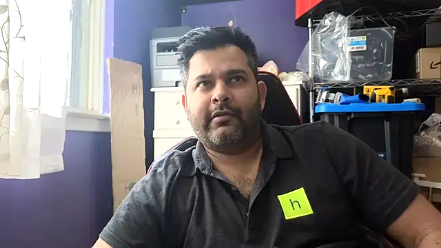 Snapshot of Sakhtlaundaz chatting on May 2026 12:45:02 PM Sakhtlaundaz online show from May 2026 12:45:02 PM