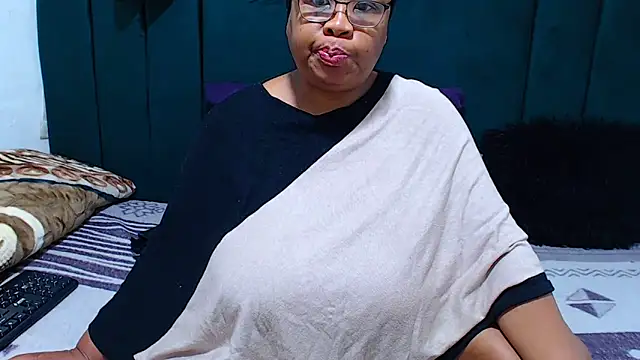 Snapshot of PASION_THUNDERX23 chatting on June 2026 01:12:02 AM PASION THUNDERX23 online show from June 2026 01:12:02 AM