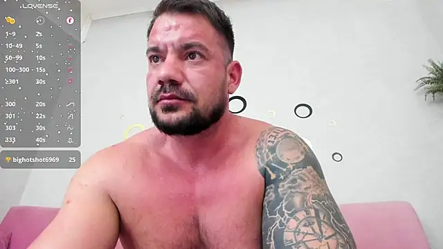 Snapshot of musclemonster31 chatting on February 2025 07:45:02 AM musclemonster31 online show from February 2025 07:45:02 AM