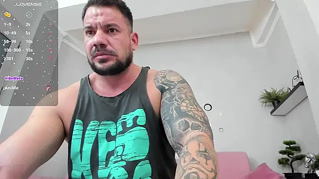 Snapshot of musclemonster31 chatting on February 2025 11:04:02 PM musclemonster31 online show from February 2025 11:04:02 PM