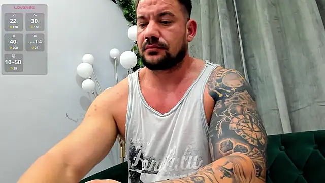 Snapshot of musclemonster31 chatting on February 2025 10:25:01 PM musclemonster31 online show from February 2025 10:25:01 PM