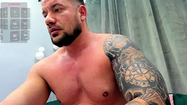 Snapshot of musclemonster31 chatting on February 2025 11:48:02 PM musclemonster31 online show from February 2025 11:48:02 PM