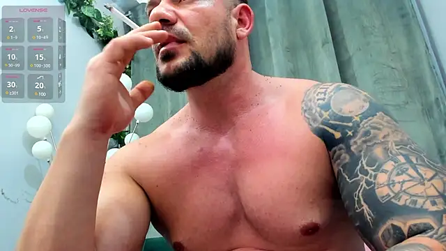 Snapshot of musclemonster31 chatting on February 2025 02:53:02 AM musclemonster31 online show from February 2025 02:53:02 AM