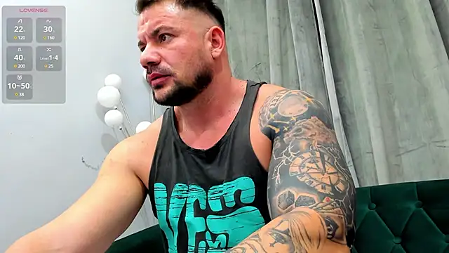 Snapshot of musclemonster31 chatting on February 2025 10:20:02 PM musclemonster31 online show from February 2025 10:20:02 PM