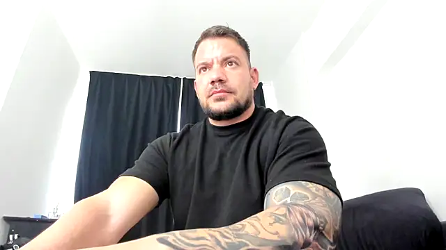 Snapshot of musclemonster31 chatting on February 2025 11:47:02 AM musclemonster31 online show from February 2025 11:47:02 AM