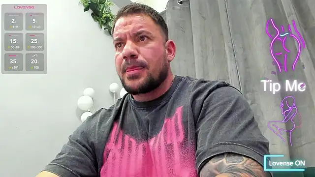 Snapshot of musclemonster31 chatting on March 2025 08:50:02 PM musclemonster31 online show from March 2025 08:50:02 PM